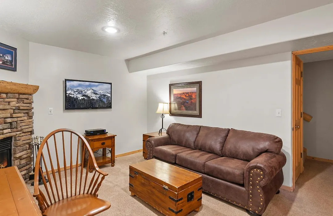 Bear Hollow 3203 | Private Patio | Near Outlets | 2 Hot Tubs | Pool-1
